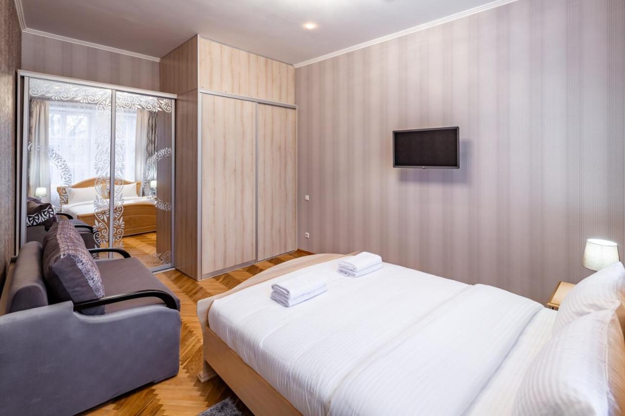 Alfa Apartments Svobody 31 Lviv Exterior photo