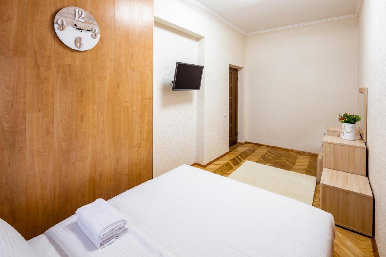 Alfa Apartments Svobody 31 Lviv Exterior photo